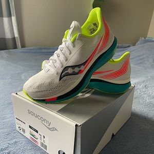 Women’s Saucony Endorphin Pro